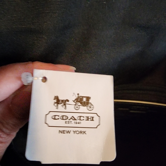 NWT Coach Black and white Egyptian Leather Pebbled Clutch 30164 12" x 7.5" - Picture 5 of 9